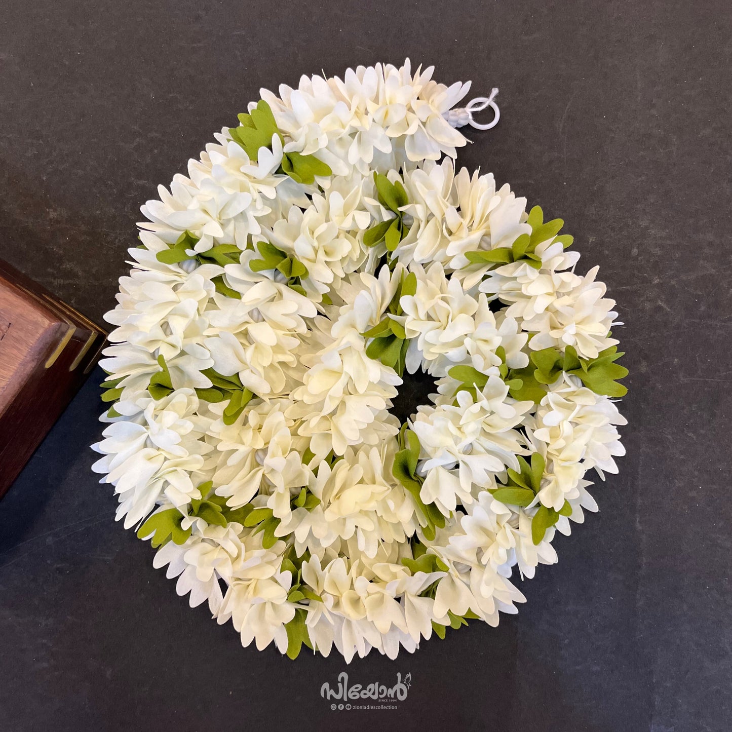 White Green Tulsi 02 - Hair Styling Flower Mala - 1 Metre