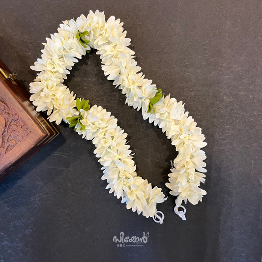 White Green Tulsi 01 - Hair Styling Flower Mala - 0.6 Metre (2 Feet)
