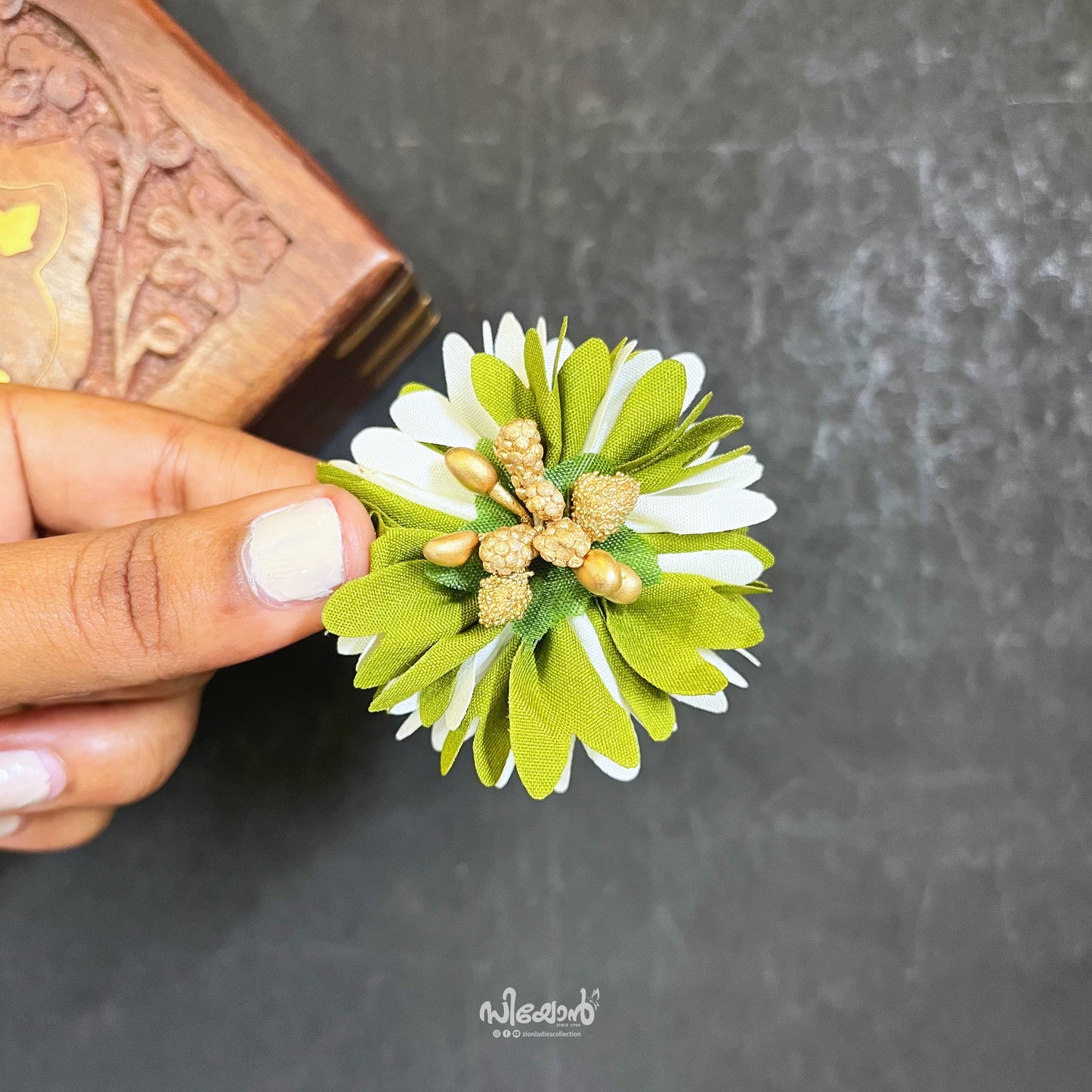 Jasmine Flower - Alligator Clip - 01